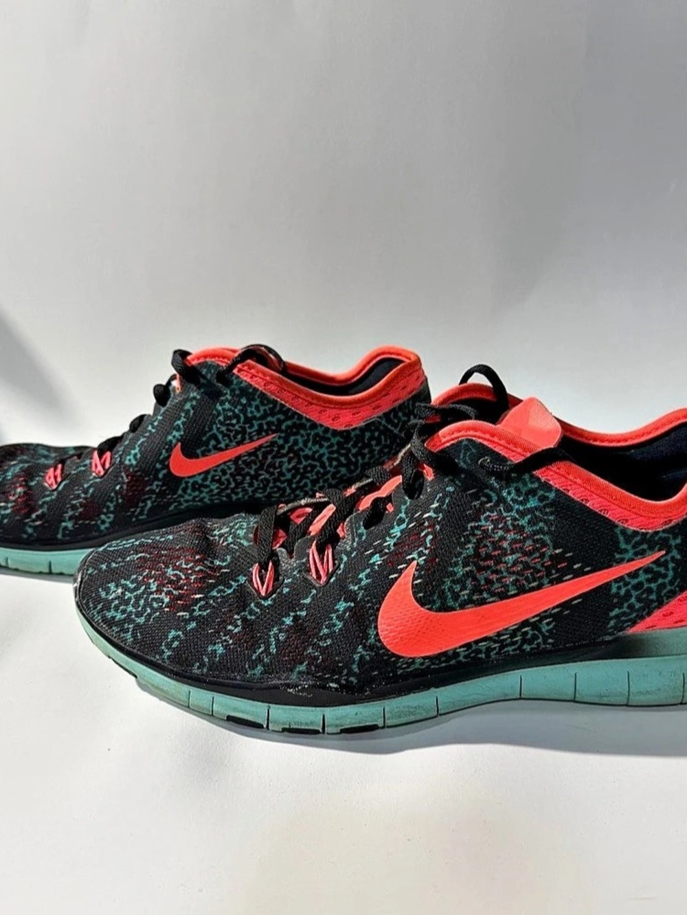 Nike Free 5.0 Print Athletic Shoes Black & Red US 7.5